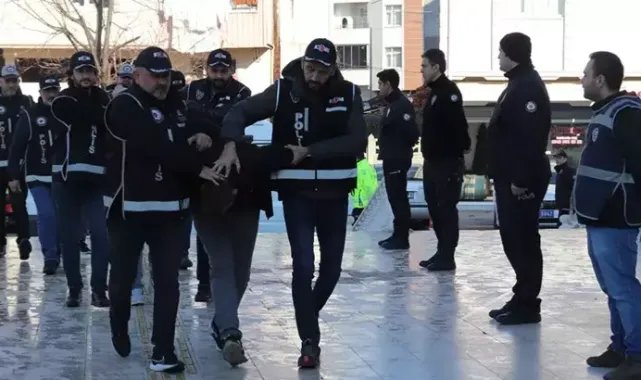 Silahlı saldırı hazırlığında olan 3 kişi tutuklandı