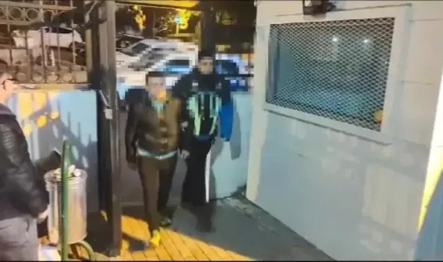 Şişli'de değnekçilik yapan şüpheli suçüstü yakalandı