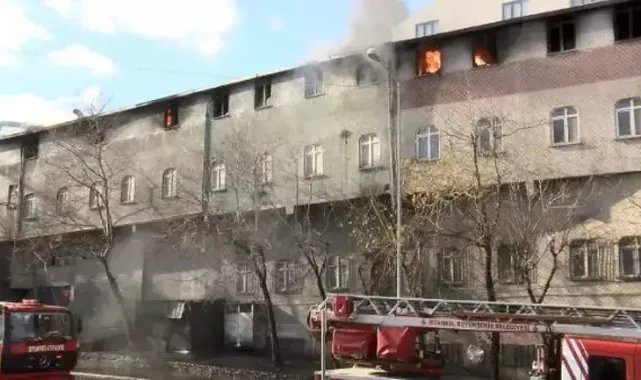 Sultangazi'de ayakkabı imalathanesinde yangın