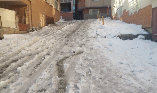 Tekirdağ’da sokaklar buz pistine dönüştü