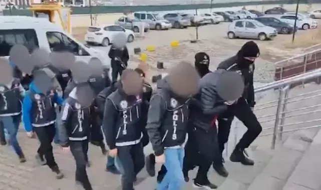 Uyuşturucu partisine polis baskını; 8 gözaltı