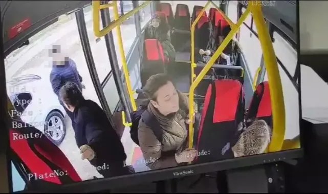 Zihinsel engelli çocuk, refakatçisi olmadığı için kendisini otobüsten indiren şoförü bıçakladı