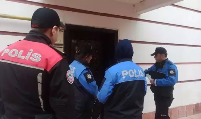Amasya’da zile basıp, 'hırsız', ‘kargocu’, ‘elektrikçi’ diyen polislere kapıları açtılar