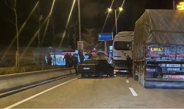 Ankara'da 4 otomobil ile TIR'ın karıştığı kazada 2 kişi yaralandı