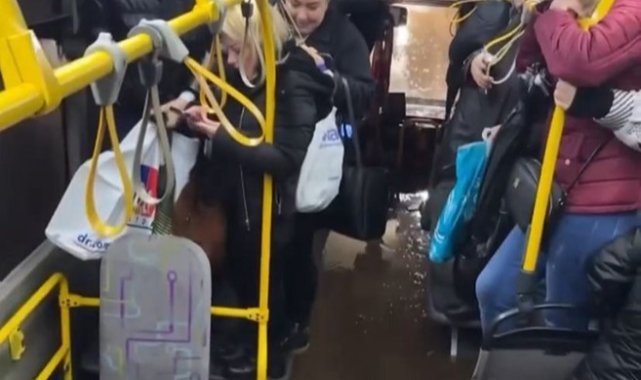 Antalya’da su dolu alt geçitte mahsur kalan vatandaşların korku dolu anları