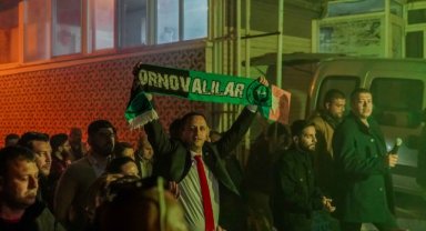 Bornova Adayı Ömer Eşki, Güçlü Bornova için gençlerle yürüdü