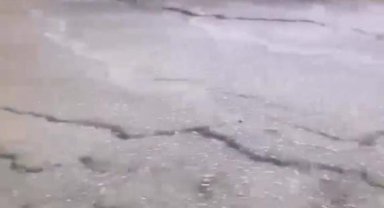 Çeşme’de sağanağın ardından dolu yağışı etkili oldu