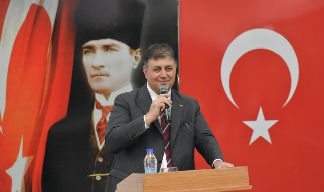 CHP adayı Tugay, İzmir’de yaşayan Manisalılar’dan katıksız destek istedi