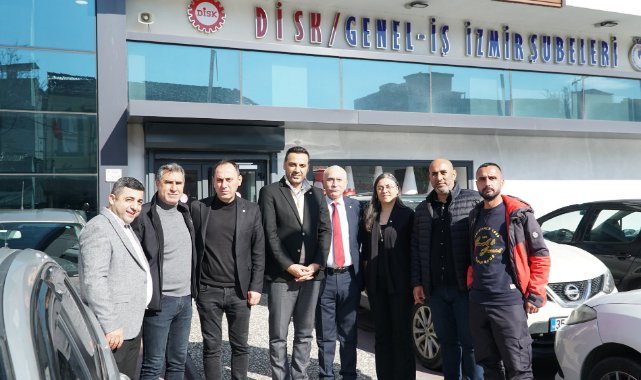 CHP Çiğli Adayı Onur Emrah Yıldız önce işçilerle sonra temsilcileriyle buluştu