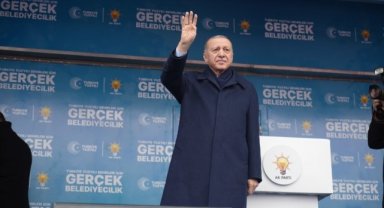 Cumhurbaşkanı Erdoğan: "Dün birlikte yoldaşlık ettiklerini bugün sırtından hançerliyorlar"