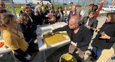 Efes tarlası Yaşam Köyü'nde Zeytınyağı sabunu atölyesi