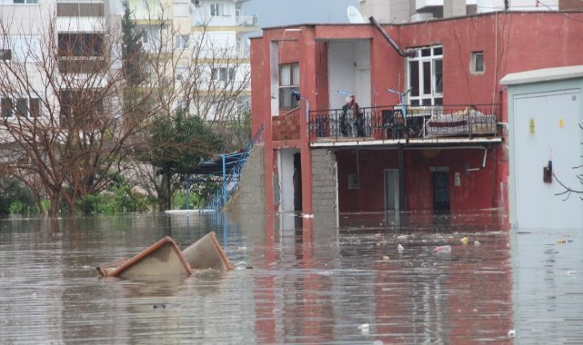 Felaketin yaşandığı Antalya’da bir mahalle sular altında kaldı