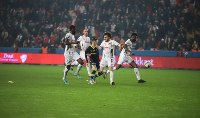 Fenerbahçe çeyrek finalde