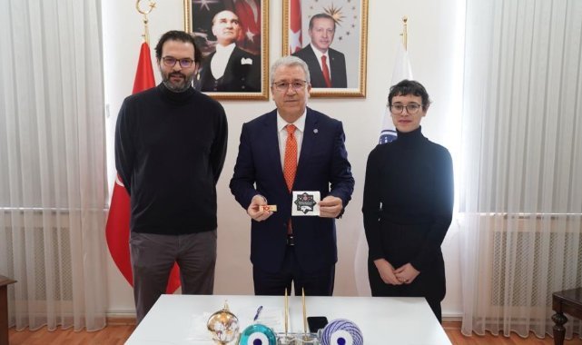 Gezeravcı, uzaydaki ilk deneyinin görsellerini Egeli proje ekibi ile paylaştı