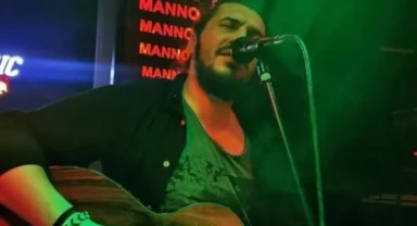 İstanbul’da müzisyene tekmeli yumruklu saldırı