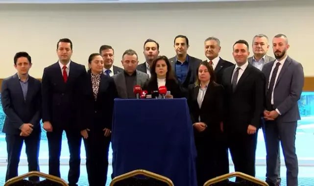 İYİ Parti yönetiminden 16 istifa