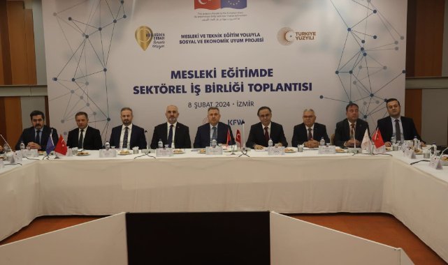 İzmir’de ‘Mesleki Eğitimde Sektörel İş Birliği Toplantısı’ Düzenlendi