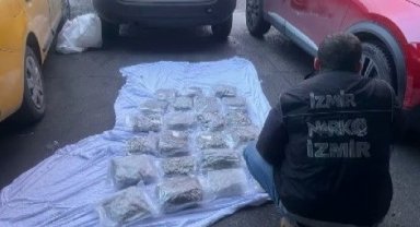 İzmir'de zehir tacirlerine 5 ilçede dev operasyon