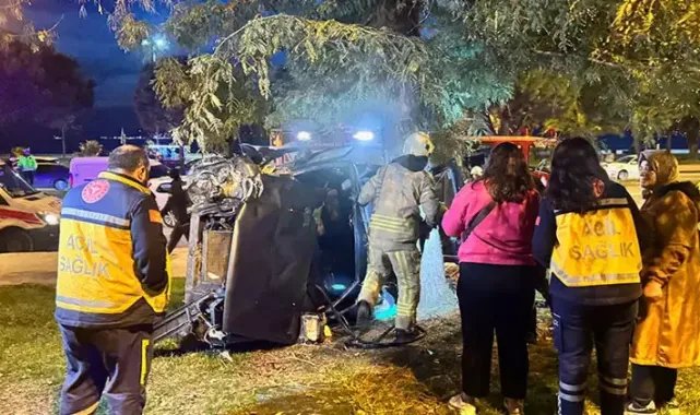 Kartal'da otomobil takla attı; polis ekipleri sürücüyü aradı