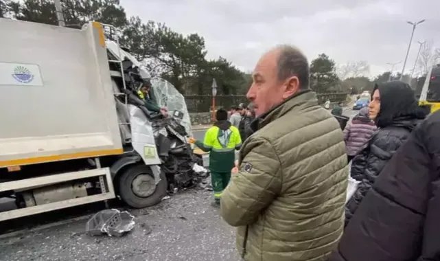 Sarıyer'de çöp kamyonu İETT otobüsüne çarptı