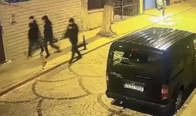 Şişli'de otomobilden tabanca çalan şüpheliler yakalandı