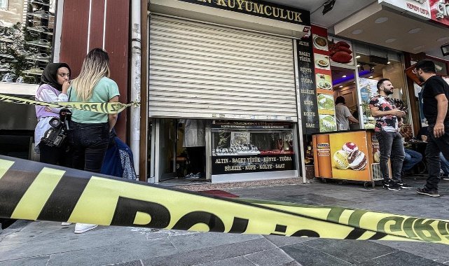 Sultangazi'de kuyumcuyu soymaya çalışan çifti esnaf engelledi