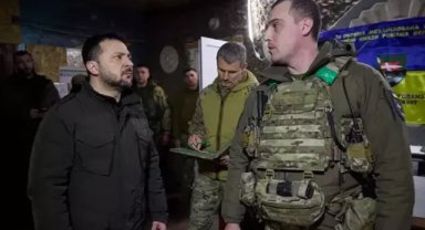 Zelenski: Rusya, silahların gecikmesinden yararlanıyor