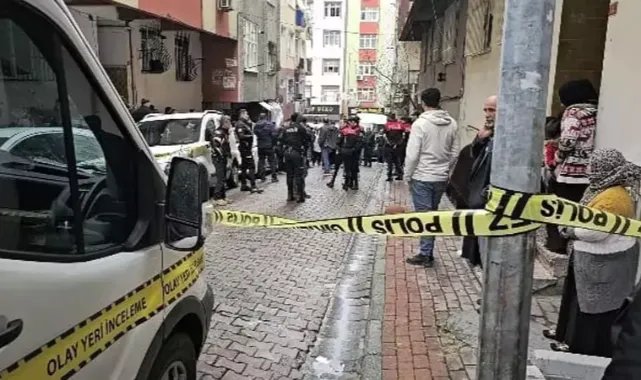 Bahçelievler’de cezaevinden izinli çıkıp, annesini ve kız kardeşini öldürerek intihar etti