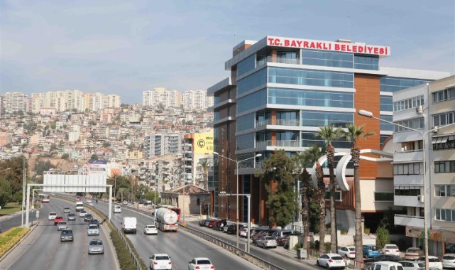 Bayraklı'da sandıklar açılıyor: İşte son durum