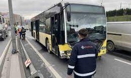 Çatalca’da karşı şeride geçip otobüse çarptı