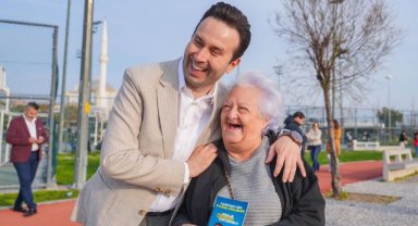 Çiftçioğlu, Karşıyakalı büyüklerin yüzünü güldüren projeleri anlattı