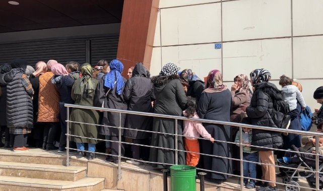 Diyarbakır’da 200 liralık festival çeki izdihamı