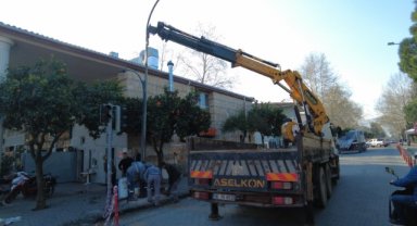 Efes Selçuk'ta Çarşı Güzelleşirken, Sokaklar Aydınlanıyor