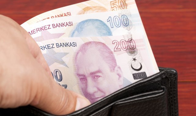 Emeklilere ikramiyenin 3 bin liraya çıkarılmasına ilişkin madde TBMM’de kabul edildi