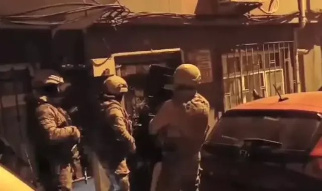İstanbul’da iş insanlarından silahlı tehdit yoluyla para almaya çalışan suç örgütüne operasyon