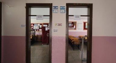 İzmir’de seçim sandıkları kuruluyor