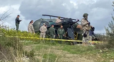 İzmir'de yan yatan helikopterdeki 1 kişi yaralandı