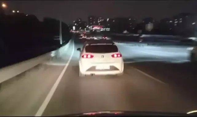 Küçükçekmece'de sol şeritte panikleyince kaza yaptı: kaza yapan sürücüye küfür