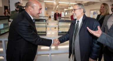 Prof. Dr. Naci Görür İzmir’deki yapı ve zemin laboratuvarını ziyaret etti