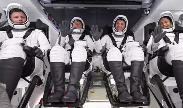 Rus ve ABD’li 4 astronot ISS’e gönderildi