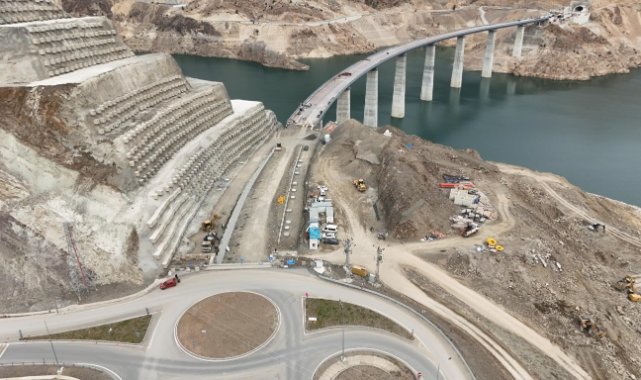 Yusufeli Viyadüğü'nün Ramazan Bayramı'nda hizmete girmesi planlanıyor
