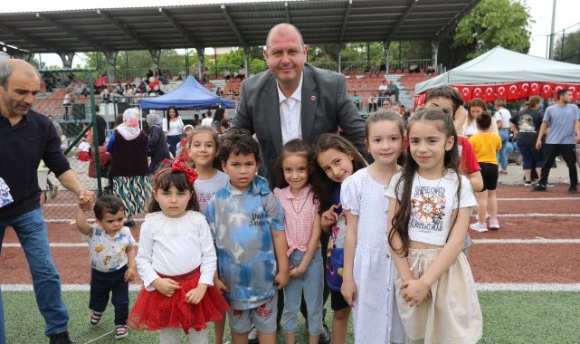 23 Nisan Coşkusu Menderes’i Sardı