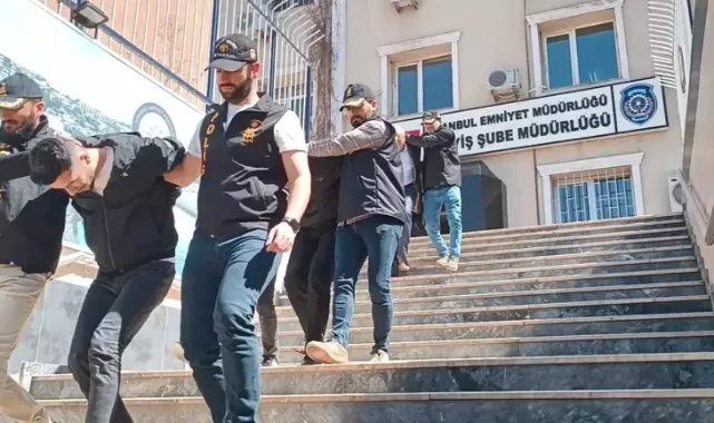 Arnavutköy'de cinayetle sonuçlanan muhtarlık kavgasında şüpheliler adliyeye sevk edildi