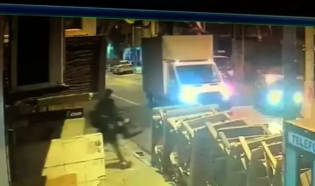 Avcılar’da evine girdikleri kişiyi bağlayıp, para ve köpeğini çaldılar