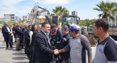 Başkan Demir belediye personelleri ile bayramlaştı