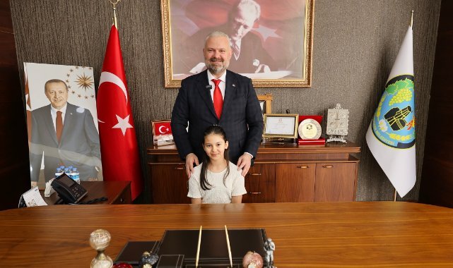 Başkan Pehlivan koltuğunu Aybüke’ye devretti