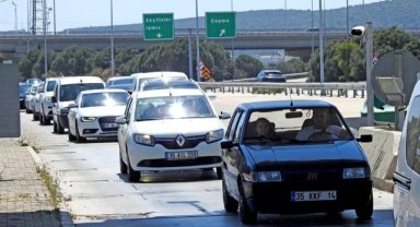 Bayram tatilinde Çeşme'ye gelen araç sayısı belli oldu