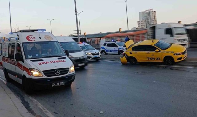 Beylikdüzü E-5 yan yoldaki feci kazada faciadan dönüldü