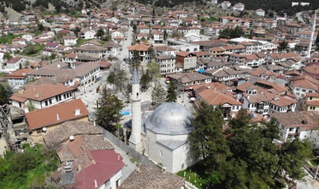Birçok badire atlatan Osmanlı’nın 508 yıllık camisi, tarihe tanıklık ediyor