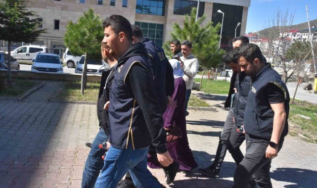 ‘Bombacı Mülayim’ ve kendisine bilgi veren 2 polis adliyeye sevk edildi